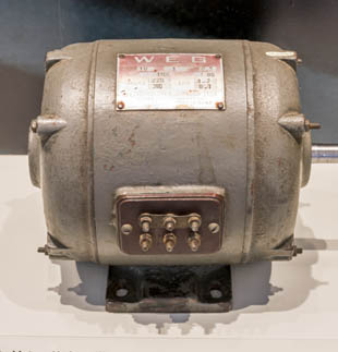 1º Motor elétrico produzido pela Eletro Motores Jaraguá